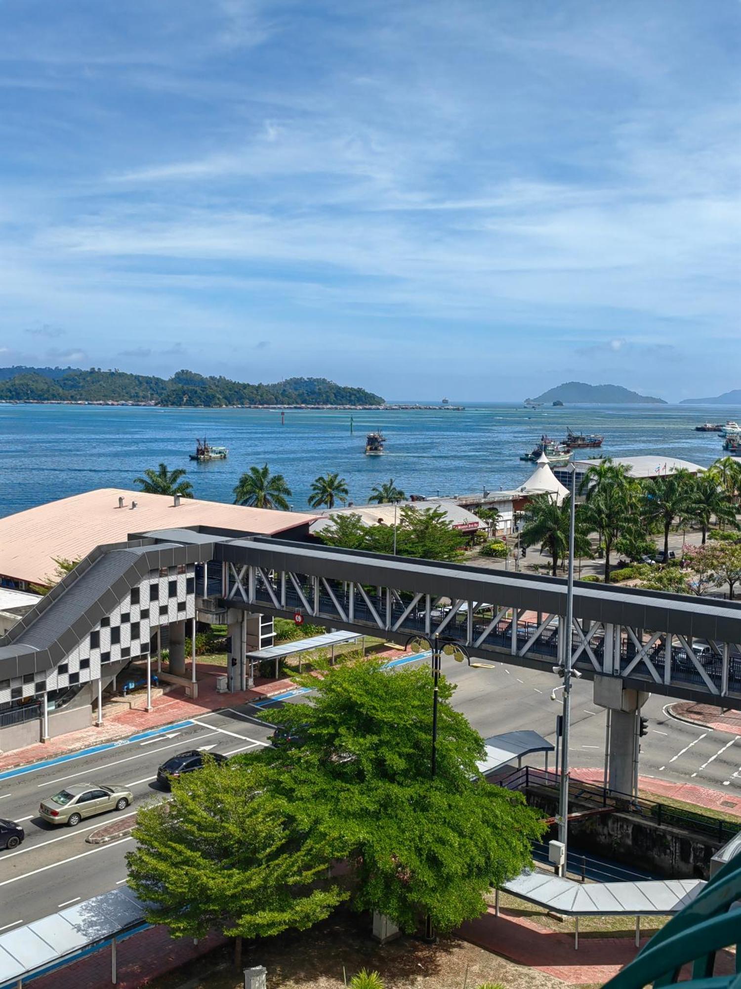 Town Condo - Marina Court Kota Kinabalu Exterior photo