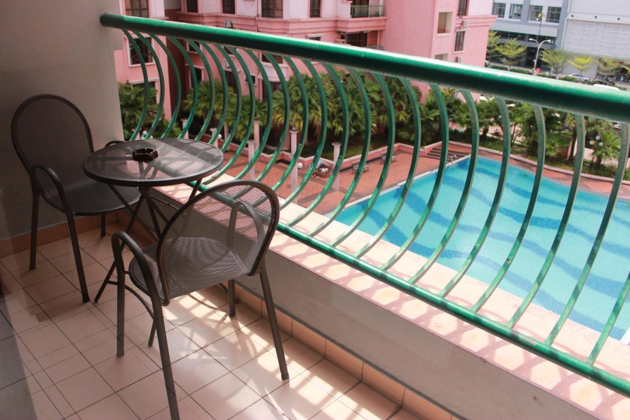 Town Condo - Marina Court Kota Kinabalu Exterior photo